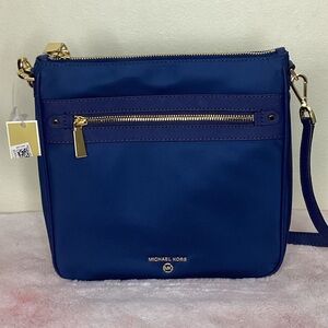 Michael Kors Jet Set Charm Crossbody